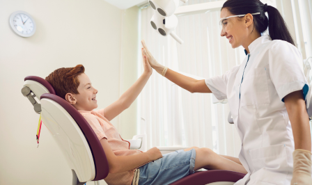 How To Choose The Right Kid-Friendly Dentist: 5 Key Considerations